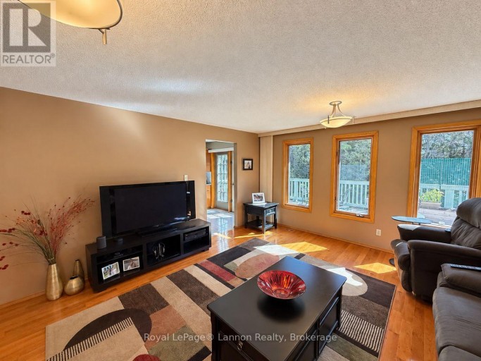149 TIMBERLINE DRIVE, Thunder Bay (John Street South), Ontario, P7G1A4