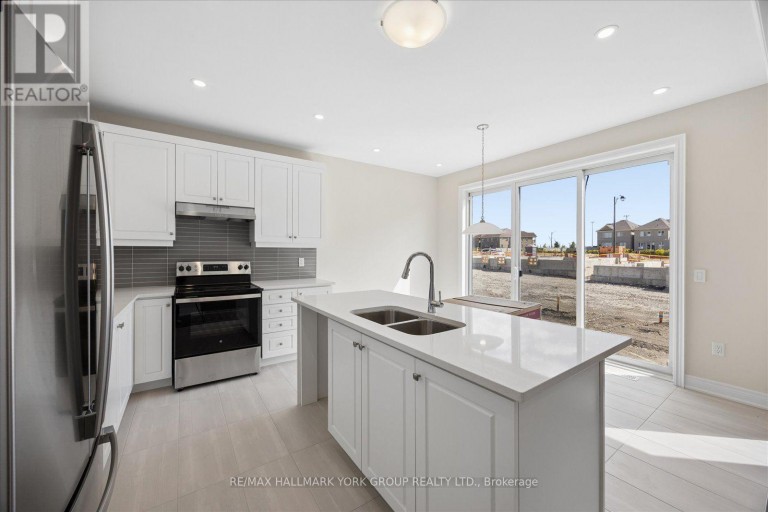 278 WALTER ENGLISH DRIVE, East Gwillimbury (Queensville), Ontario, L9N0Z4