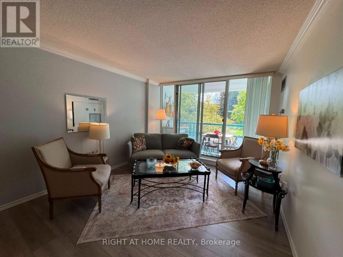 210 - 7250 YONGE STREET, Vaughan (Crestwood-Springfarm-Yorkhill), Ontario, L4J7X1