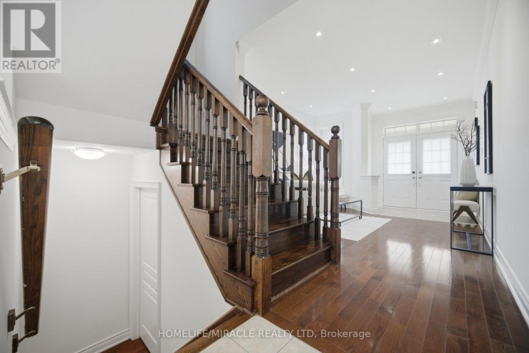 28 KINCARDINE STREET, Vaughan (Kleinburg), Ontario, L4H4H7