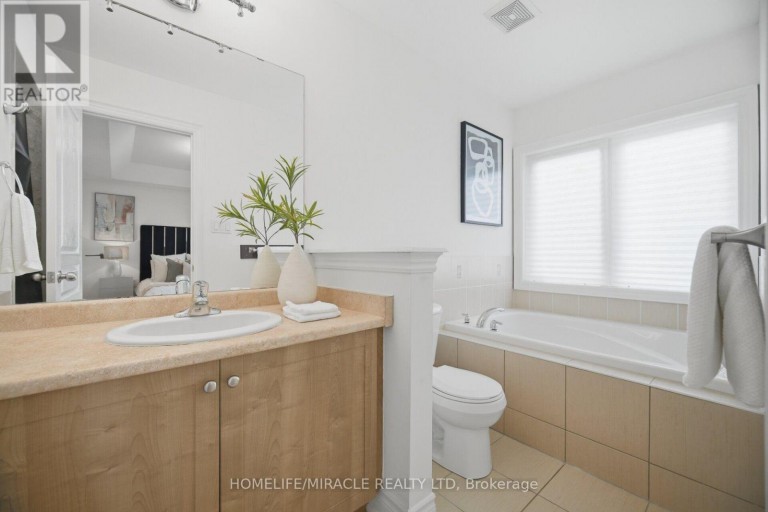 28 KINCARDINE STREET, Vaughan (Kleinburg), Ontario, L4H4H7