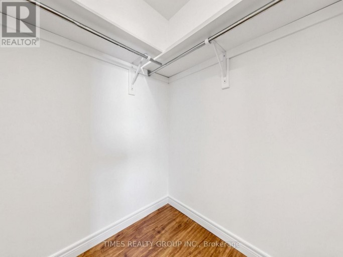 46 RIDWELL STREET, Barrie (Edgehill Drive), Ontario, L4N0W7