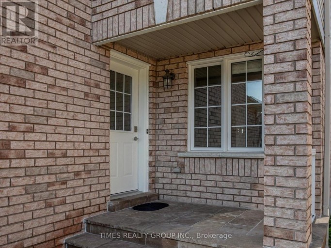 46 RIDWELL STREET, Barrie (Edgehill Drive), Ontario, L4N0W7