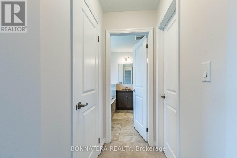 3136 ERNEST APPELBE BOULEVARD, Oakville (GO Glenorchy), Ontario, L6H6M5