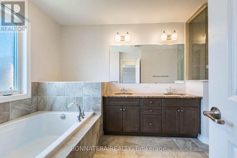 3136 ERNEST APPELBE BOULEVARD, Oakville (GO Glenorchy), Ontario, L6H6M5