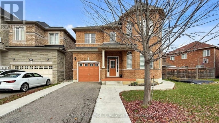 13 LEDGEROCK ROAD, Brampton (Bram East), Ontario, L6P2L8