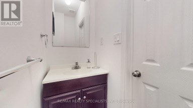 13 LEDGEROCK ROAD Brampton (Bram East) Ontario photo 19