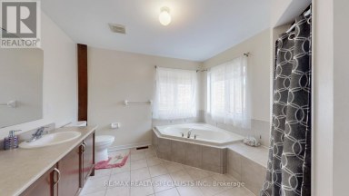 13 LEDGEROCK ROAD Brampton (Bram East) Ontario photo 26