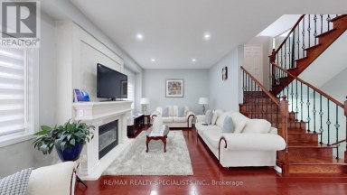13 LEDGEROCK ROAD Brampton (Bram East) Ontario photo 3