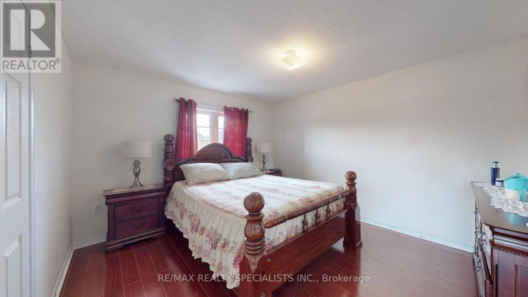 13 LEDGEROCK ROAD, Brampton (Bram East), Ontario, L6P2L8
