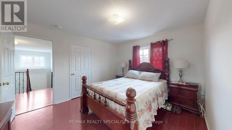 13 LEDGEROCK ROAD, Brampton (Bram East), Ontario, L6P2L8