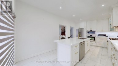 13 LEDGEROCK ROAD Brampton (Bram East) Ontario photo 9