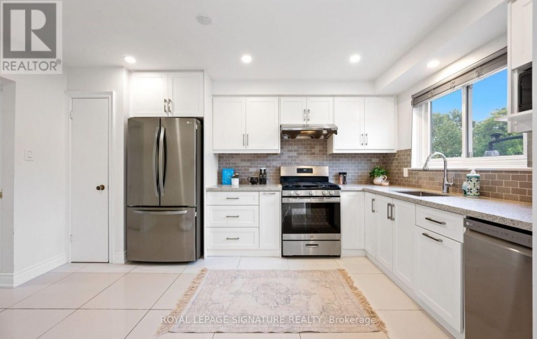 783 DODSWORTH CRESCENT, Mississauga (Applewood), Ontario, L4Y2H8