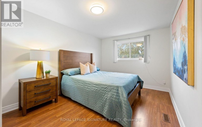 783 DODSWORTH CRESCENT, Mississauga (Applewood), Ontario, L4Y2H8