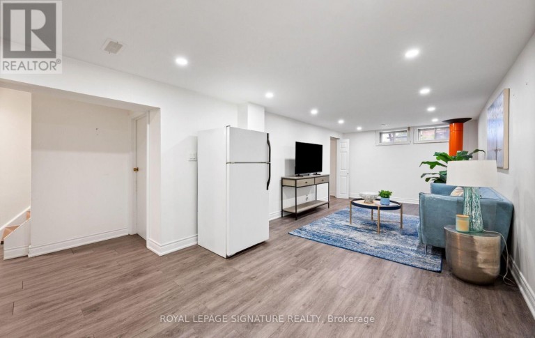 783 DODSWORTH CRESCENT, Mississauga (Applewood), Ontario, L4Y2H8