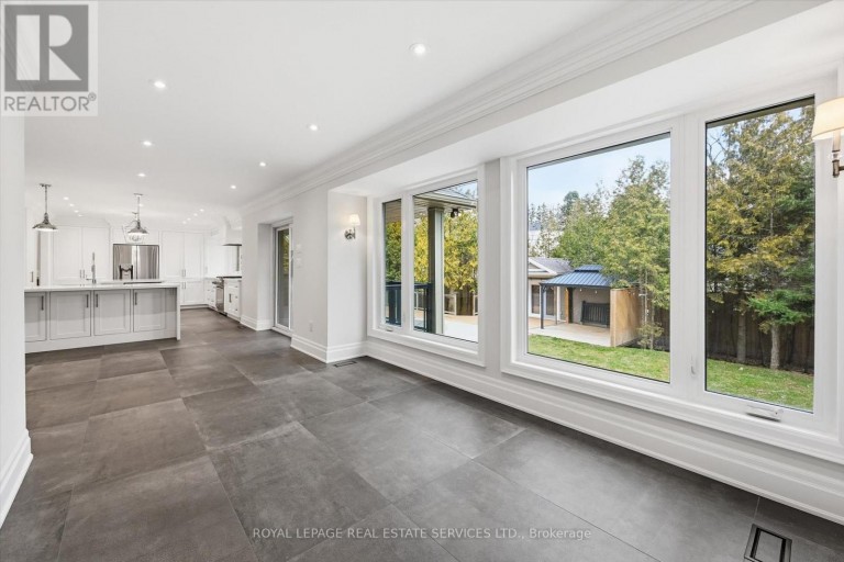1601 VENETIA DRIVE, Oakville (SW Southwest), Ontario, L6L1K8