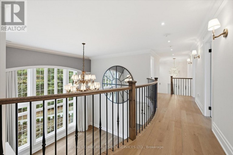 1601 VENETIA DRIVE, Oakville (SW Southwest), Ontario, L6L1K8