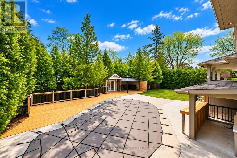 1601 VENETIA DRIVE, Oakville (SW Southwest), Ontario, L6L1K8