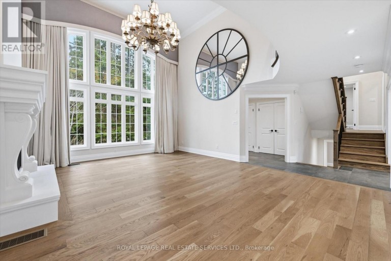 1601 VENETIA DRIVE, Oakville (SW Southwest), Ontario, L6L1K8