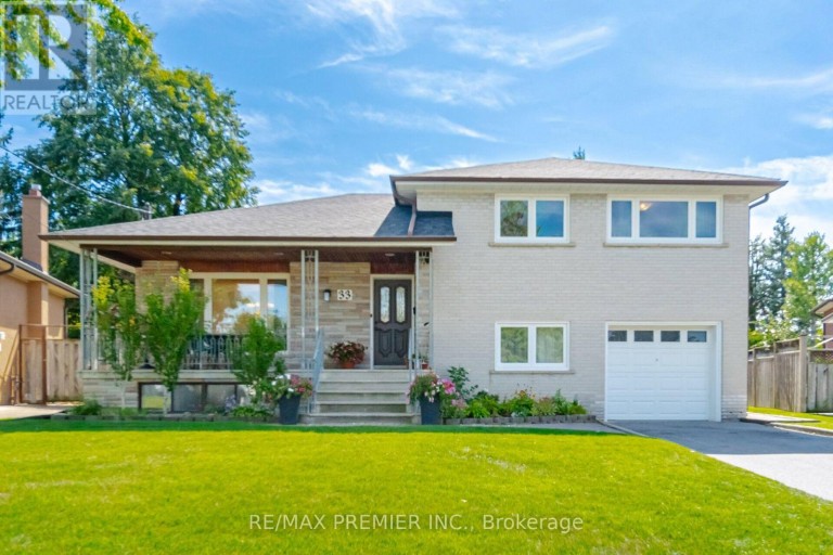 33 BELLEGLADE COURT, Toronto (Humbermede), Ontario, M9M2W3