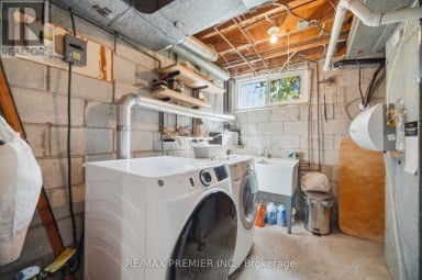 33 BELLEGLADE COURT Toronto (Humbermede) Ontario photo 40