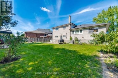 33 BELLEGLADE COURT Toronto (Humbermede) Ontario photo 49