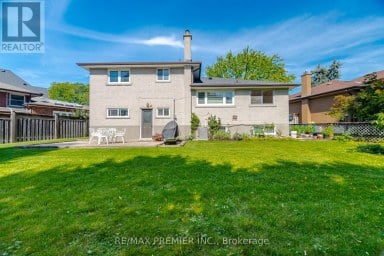 33 BELLEGLADE COURT Toronto (Humbermede) Ontario photo 50