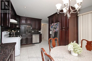 540 LOUIS DRIVE Mississauga (Cooksville) Ontario photo 12