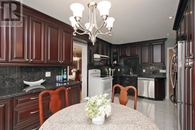 540 LOUIS DRIVE Mississauga (Cooksville) Ontario photo 13