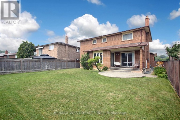 540 LOUIS DRIVE, Mississauga (Cooksville), Ontario, L5B2N2