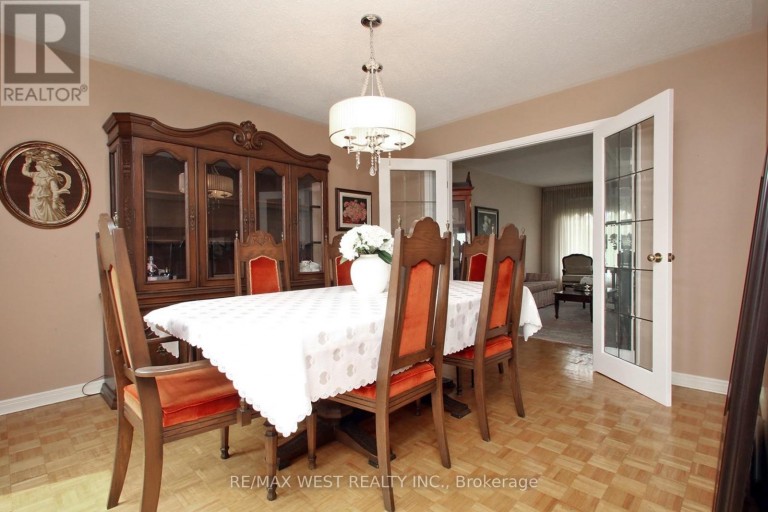 540 LOUIS DRIVE, Mississauga (Cooksville), Ontario, L5B2N2