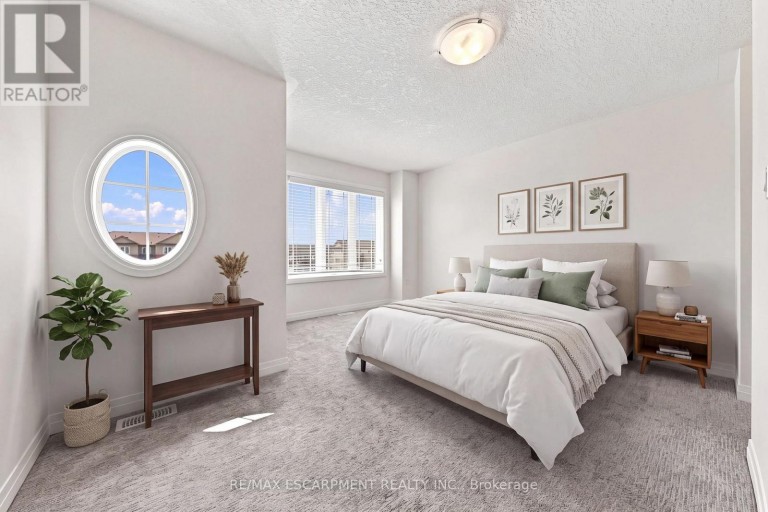 94 LAGUNA VILLAGE CRESCENT, Hamilton, Ontario, L0R1P0