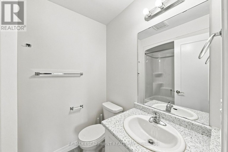 94 LAGUNA VILLAGE CRESCENT, Hamilton, Ontario, L0R1P0
