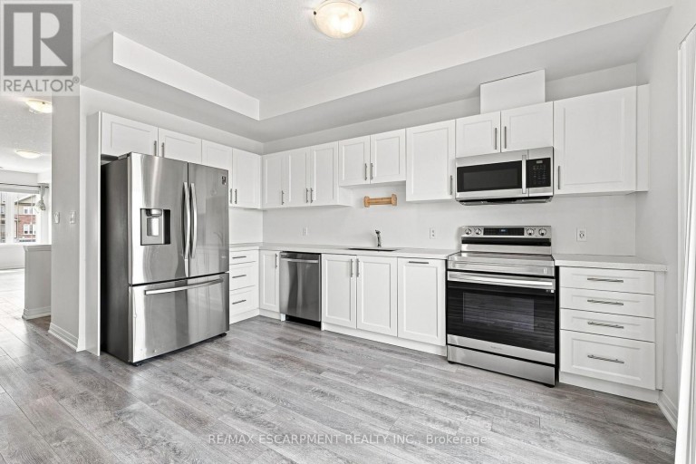 94 LAGUNA VILLAGE CRESCENT, Hamilton, Ontario, L0R1P0