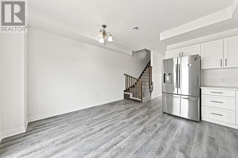 94 LAGUNA VILLAGE CRESCENT, Hamilton, Ontario, L0R1P0