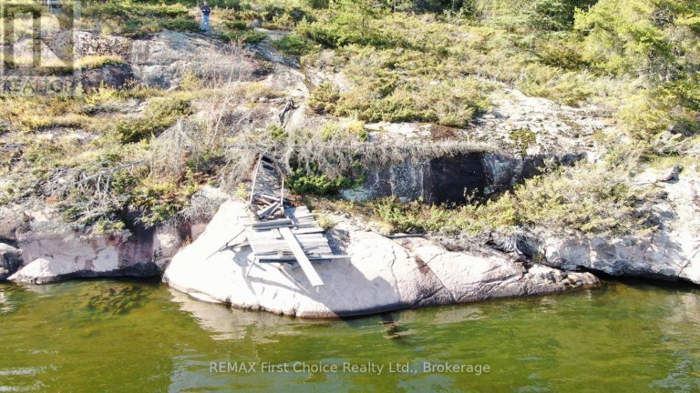 145 LITTLE SAND LAKE, Kenora Remote Area (Minaki-Winnepeg River), Ontario, P0X1J0