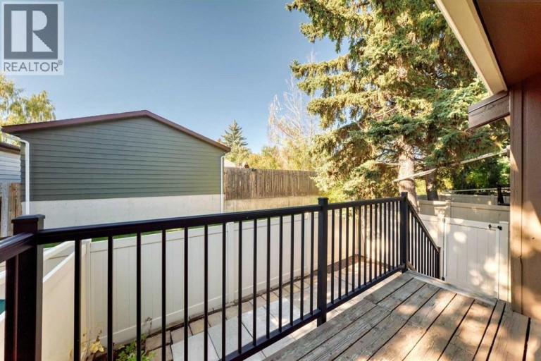 49, 10001 Brookpark Boulevard SW, Calgary, Alberta, T2W3E3