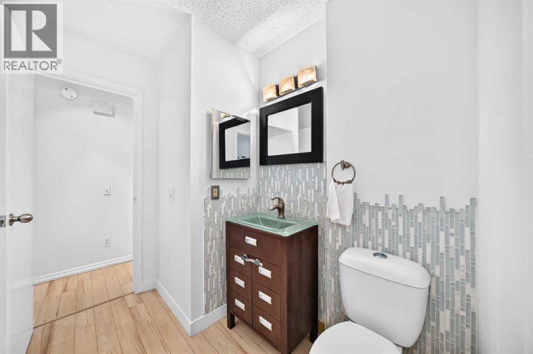 49, 10001 Brookpark Boulevard SW, Calgary, Alberta, T2W3E3