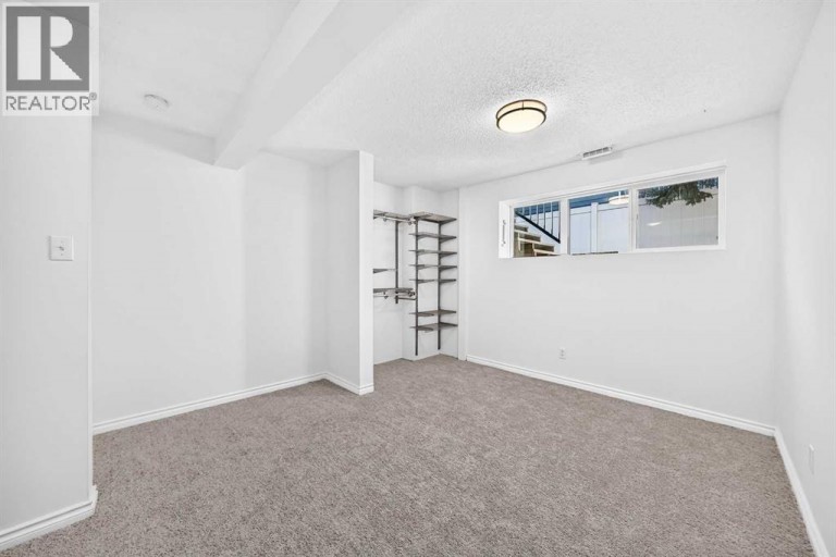 49, 10001 Brookpark Boulevard SW, Calgary, Alberta, T2W3E3