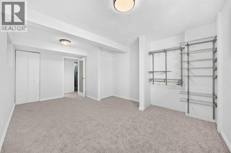 49, 10001 Brookpark Boulevard SW, Calgary, Alberta, T2W3E3