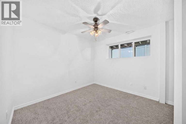 49, 10001 Brookpark Boulevard SW, Calgary, Alberta, T2W3E3