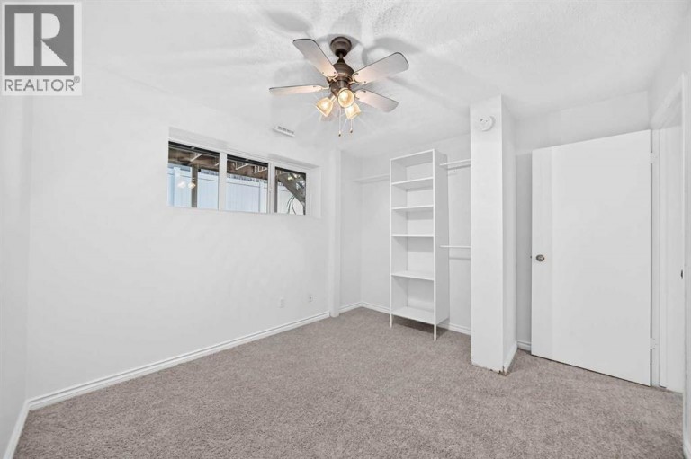 49, 10001 Brookpark Boulevard SW, Calgary, Alberta, T2W3E3