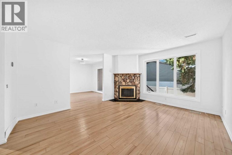 49, 10001 Brookpark Boulevard SW, Calgary, Alberta, T2W3E3