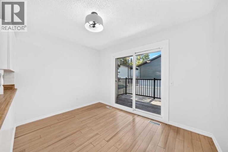 49, 10001 Brookpark Boulevard SW, Calgary, Alberta, T2W3E3