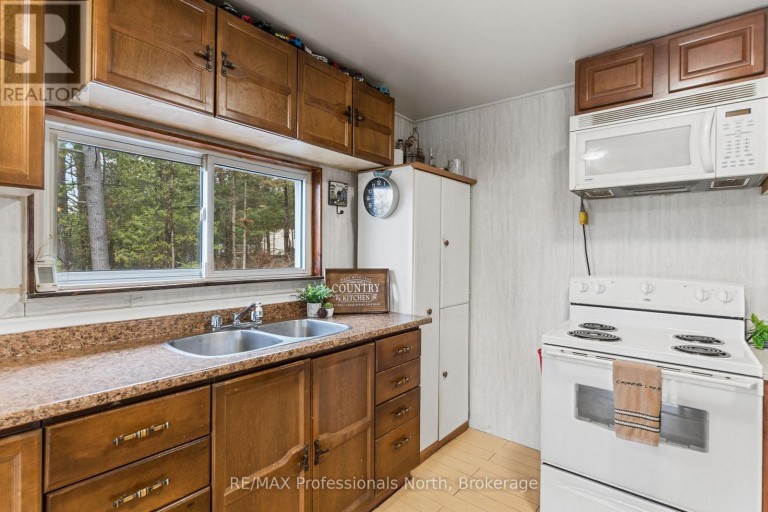 1024 RANTA TRAIL, Minden Hills (Snowdon), Ontario, K0M2K0