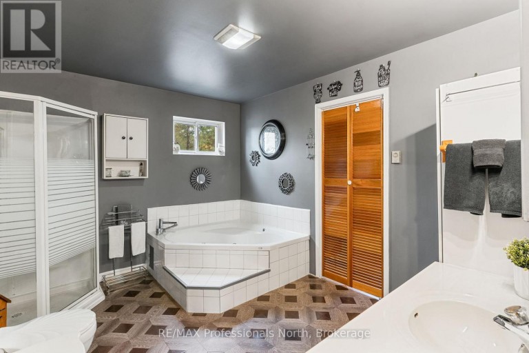 1024 RANTA TRAIL, Minden Hills (Snowdon), Ontario, K0M2K0