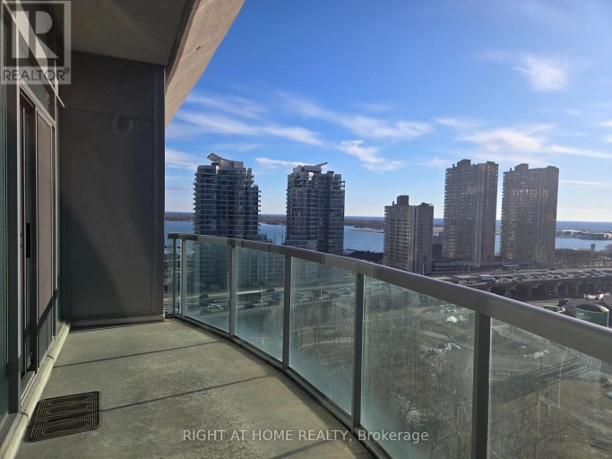 UNIT 1911 - 51 LOWER SIMCOE STREET, Toronto (Waterfront Communities), Ontario, M5J3A2