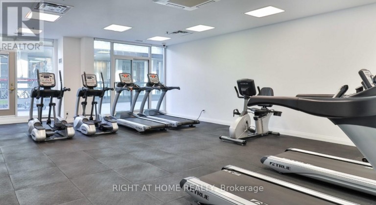 UNIT 1911 - 51 LOWER SIMCOE STREET, Toronto (Waterfront Communities), Ontario, M5J3A2