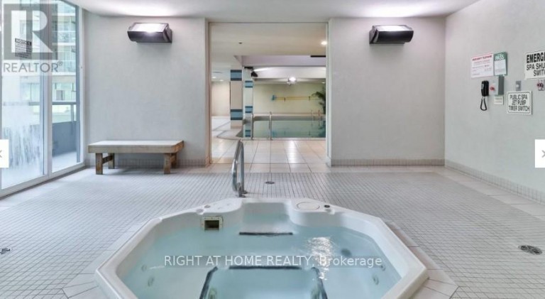 UNIT 1911 - 51 LOWER SIMCOE STREET, Toronto (Waterfront Communities), Ontario, M5J3A2