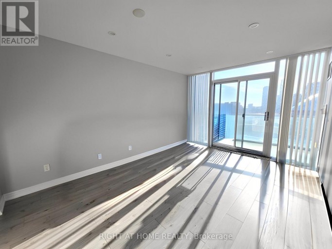 UNIT 1911 - 51 LOWER SIMCOE STREET, Toronto (Waterfront Communities), Ontario, M5J3A2